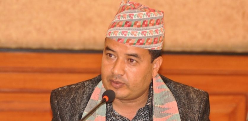 ज्ञानेन्द्र शाहलाई महेश बस्नेतको धम्कि – निर्मलनिवास बस्न मन छ कि छैन ?