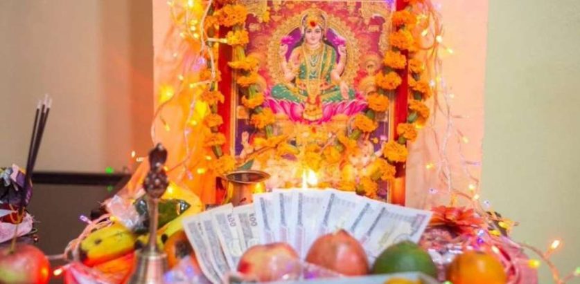 आज लक्ष्मी पूजा : धनधान्यकी देवी लक्ष्मीको पूजाआराधना गरिँदै