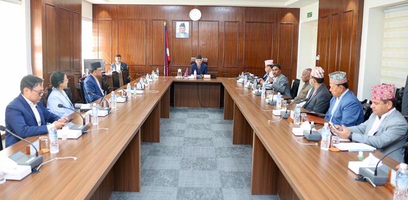 मन्त्रिपरिषदको बैठक हुँदै