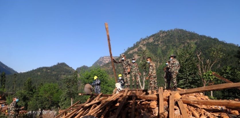 भूकम्प पीडितका अस्थायी आवास बनाउन सेना-प्रहरी खटाइने