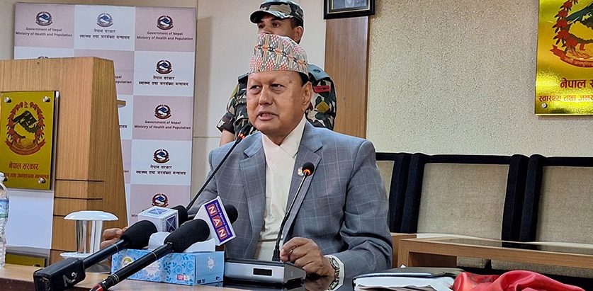 उपचार नपाएर कसैले ज्यान गुमाउनु पर्दैन : स्वास्थ्यमन्त्री