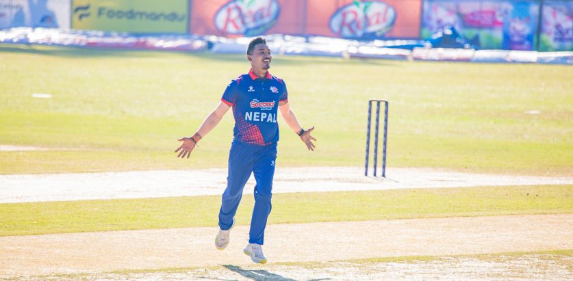 यूएईविरुद्ध एकै ओभरमा नेपाललाई दुई सफलता