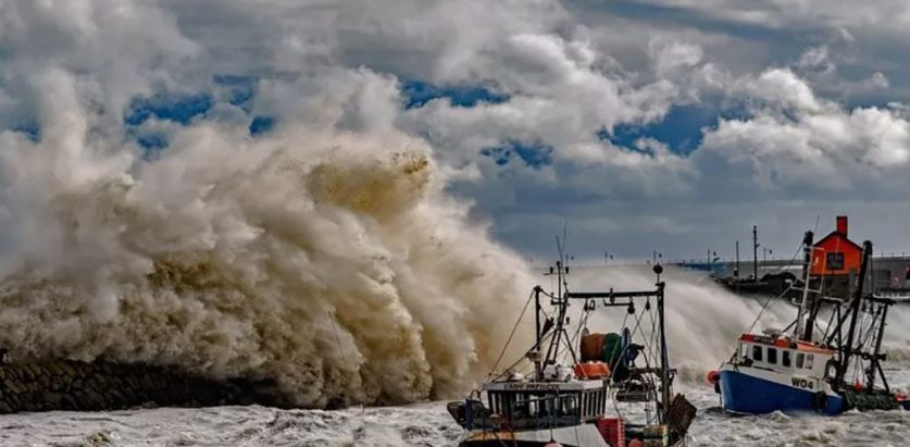 तुफान सियारनका कारण हजारौँ विद्यालयहरू बन्द