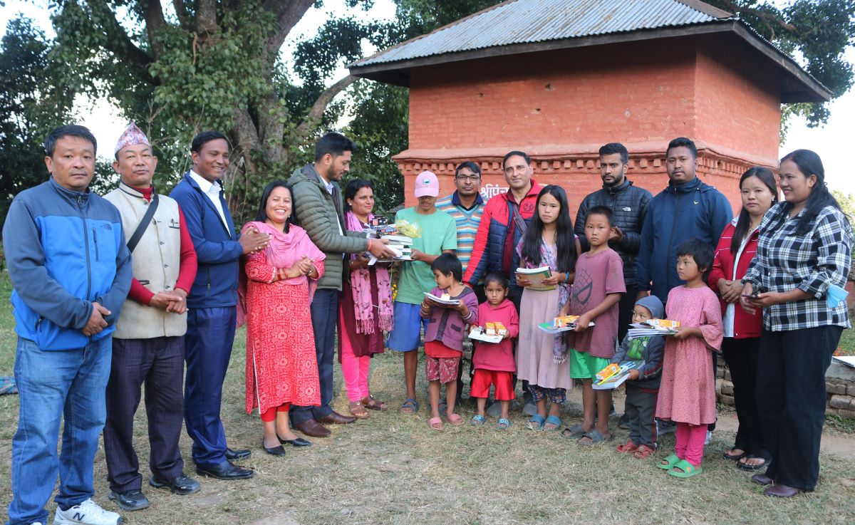 देउसीमा संकलित रकम अनाथ बालबालिकालाई