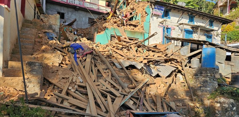 आजबाट विद्यालय सुचारु, १० हजार विद्यार्थी पुस्तकविहीन