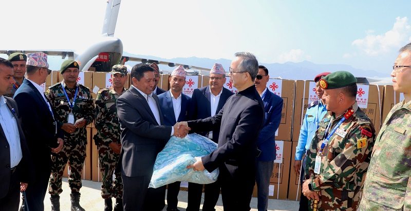 चीनले थप ३० करोड रुपैयाँको राहत सामग्री हस्तान्तरण गर्‍याे