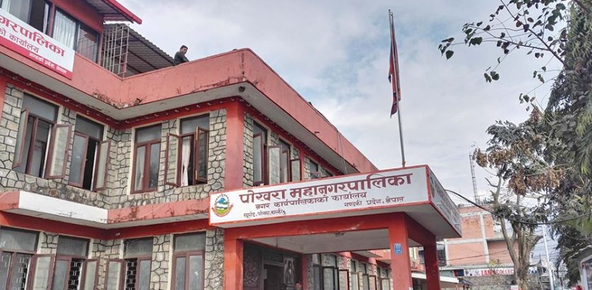 मिठाईमा रङ हाले कडा कारवाही गर्ने