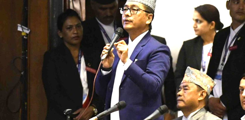 गणतन्त्रको जग हल्लिनेगरी पूर्वराजाको शक्ति प्रदर्शन