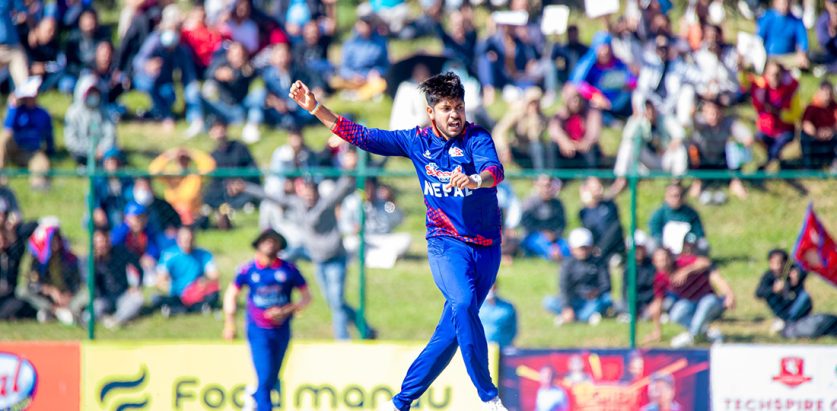 सन्दीपले यूएईका आसिफ खानलाई पछाडी पारे