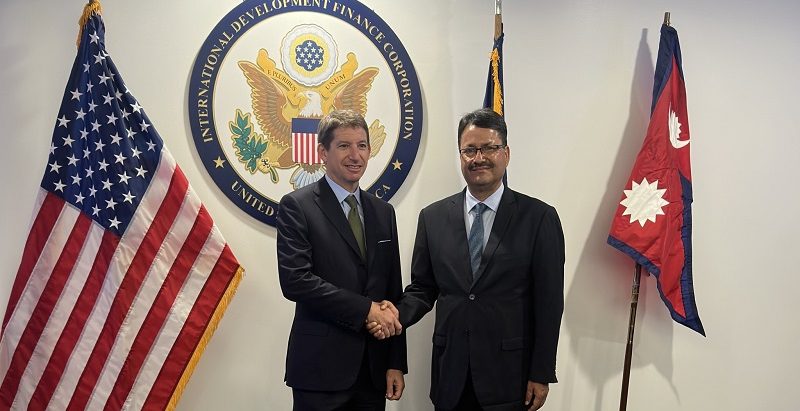 परराष्ट्रमन्त्री साउद र अमेरिकी वित्त निगमका प्रमुख कार्यकारी नाथनबीच भेटवार्ता