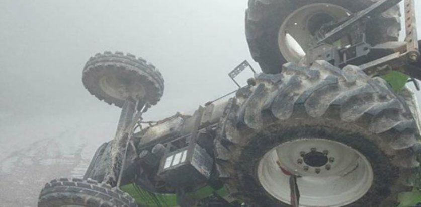 ट्याक्टर पल्टेर २ जनाको ज्यान गयो 