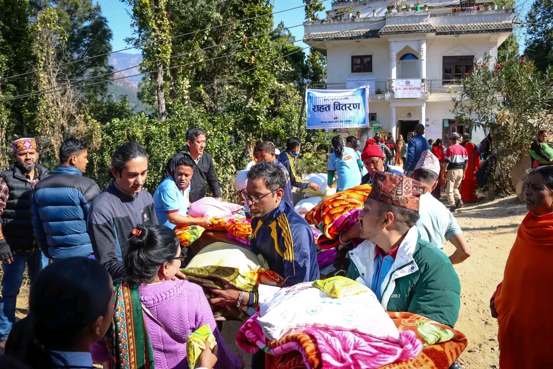 मानव धर्मद्वारा भूकम्प प्रभावित २६ सय घरधुरीलाई ६० लाख बराबरको  राहत वितरण