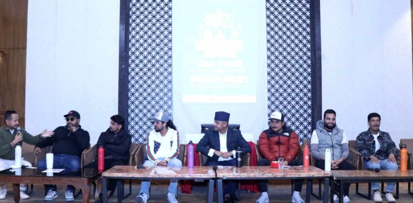 ‘अब हाँस्छ अमेरिका’ कार्यक्रम लिएर ८ कमेडियनले अमेरिका यात्रा गर्ने