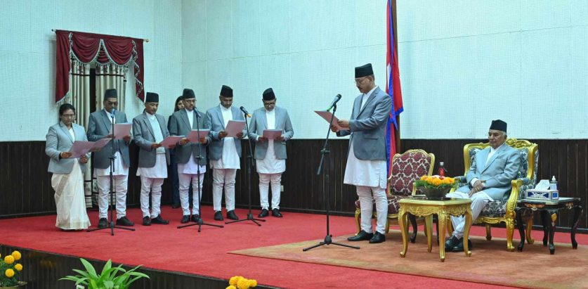 नवनियुक्त ६ न्यायाधीशले लिए शपथ