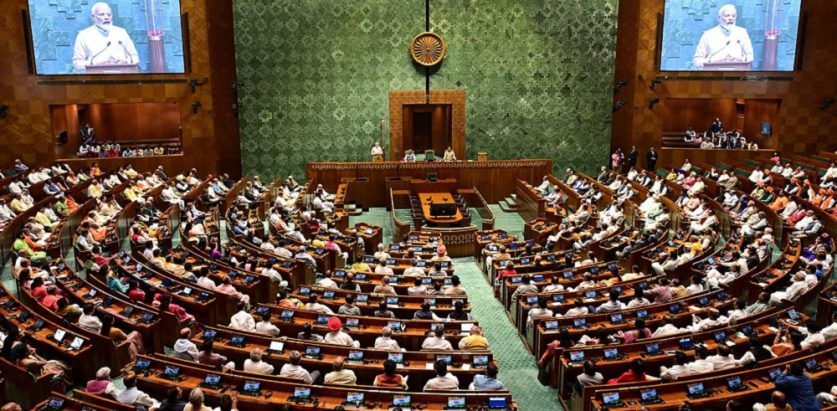 भारतमा निलम्बित सांसदको संख्या १४१ नाघ्दै