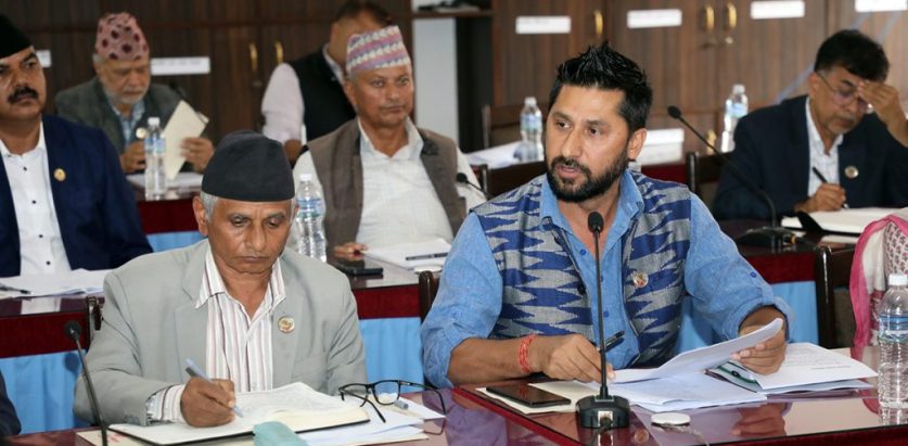 रवि : एनसेल बिक्रीको विषय दूरसञ्चारभित्र पर्छ यसमा प्रधानमन्त्री किन जोडिएको ?