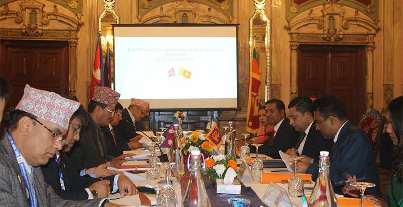 नेपालका परराष्ट्रमन्त्री र श्रीलंकाका विदेशमन्त्रीबीच भेटभाट