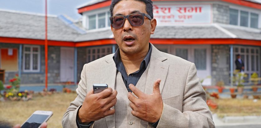 एकीकृत समाजवादीले दीपक मनाङेलाई स्पष्टीकरण सोध्ने