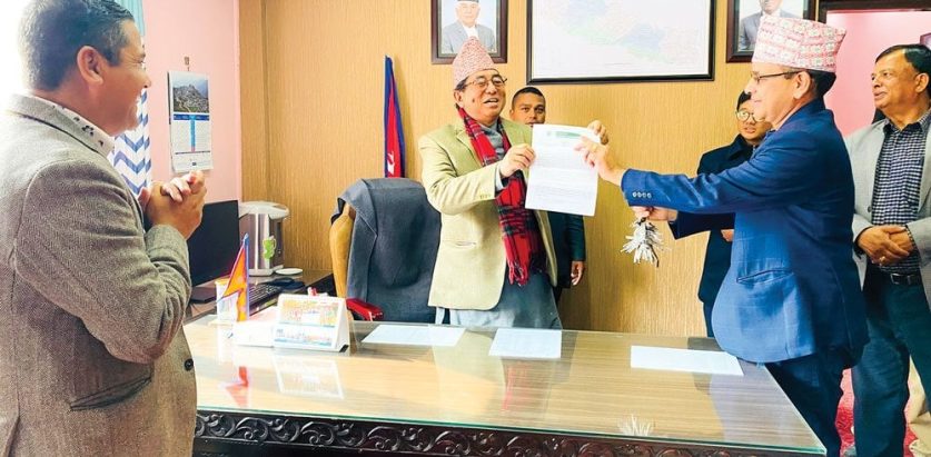 नर्सिङ शिक्षा सङ्कटमा, ६७ शैक्षिक संस्थाले बुझाए शिक्षामन्त्रीलाई चाबी