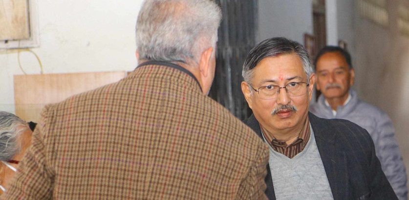 जेलबाट छुटेका खाँण आज पार्टी केन्द्रीय कार्यालय पुगे