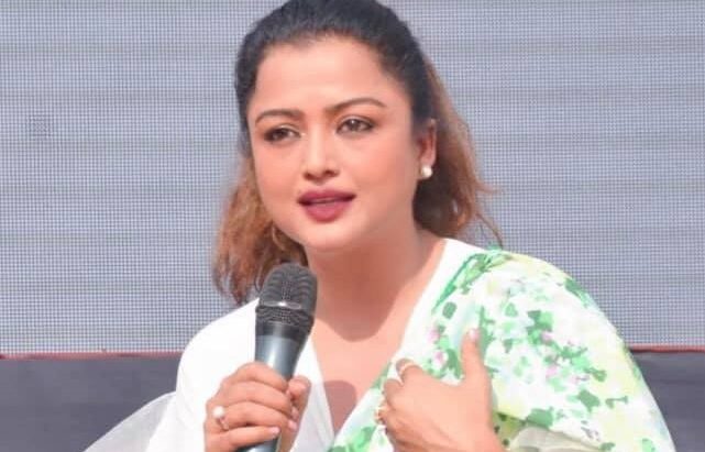 म कलाकार मात्र हैन एउटा व्यक्ति पनि हो : रेखा थापा