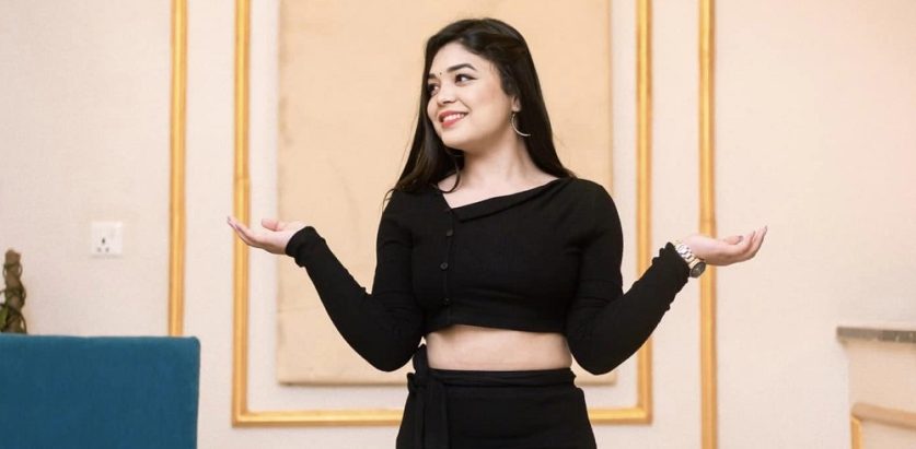 प्रेमको नाटक गर्नेलाई गायिका समीक्षा अधिकारीले दिइन् शुभकामना