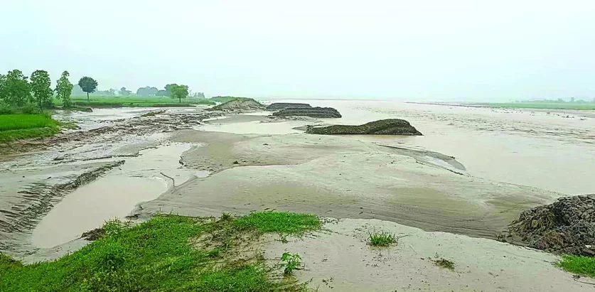 अढाइ करोडमा बनाएको बाधँ अढाइ महिनामै स्वाह