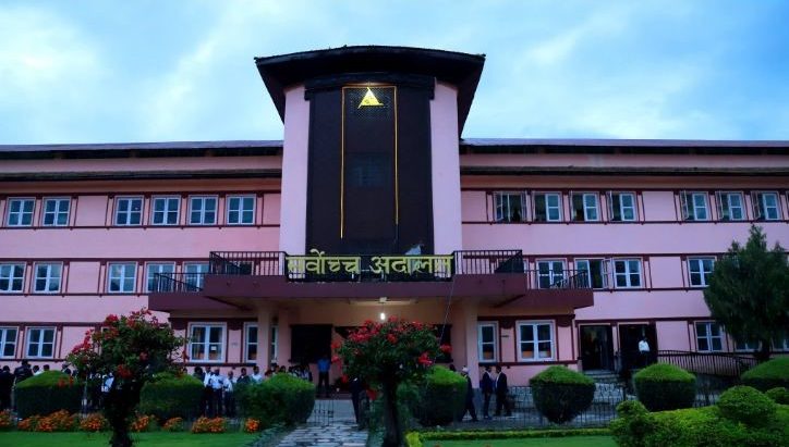 न्यायाधीश भुवन गिरीविरुद्धको रिट निवेदन हेर्न नभ्याइने सूचीमा