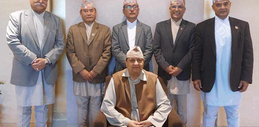 भैरहवामा पूर्वराजा शाहसँग राप्रपाका शीर्ष नेताको सामूहिक भेट