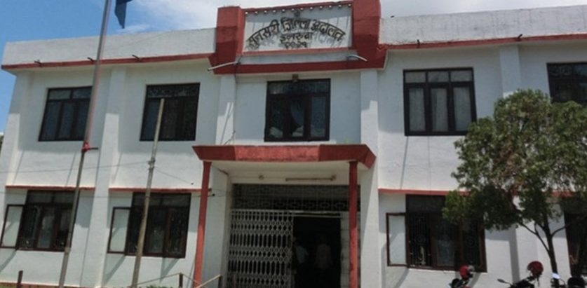 महशुल नतिर्ने उधोगीको विपक्षमा अदालतको आदेश