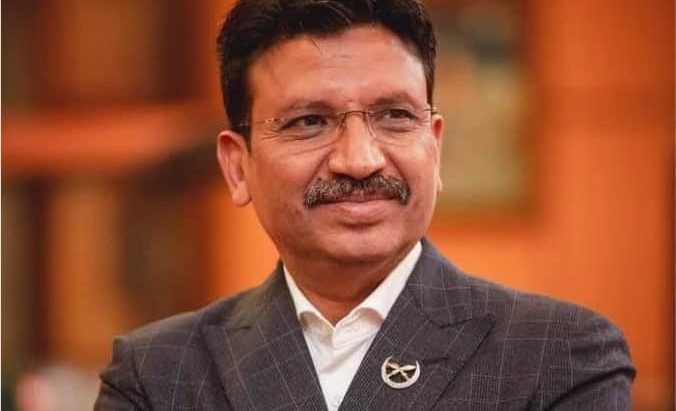 व्यवसायी अरुण चौधरी पक्राउ