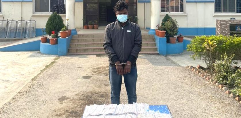 अवैध रुपमा चाँदीका सामान ओसारपसार गरेको आरोपमा पक्राउ