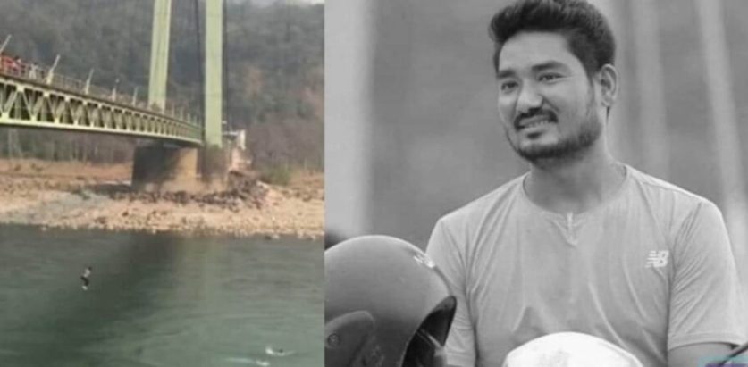 कर्णाली पुलबाट हाम फालेका युवक खोज्न गोताखोर परिचालन गरिँदै