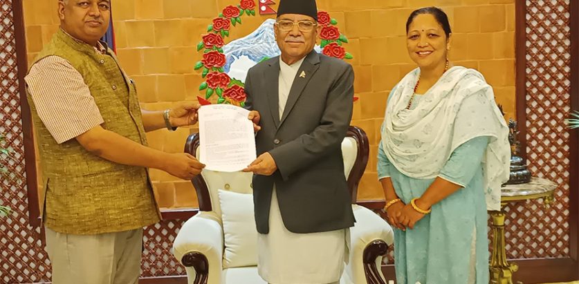 माओवादी केन्द्रीय सदस्य रामकुमार शर्मा  द्वारा  पार्टी परित्याग