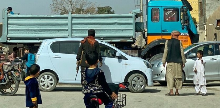 अफगानिस्तान : कान्दाहारमा भएको आत्मघाती विस्फोटमा २१ जनाको मृत्यु, आईएसले लियो जिम्मेवारी