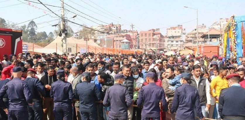 अहिलेसम्म चार लाखले गरे पशुपतिनाथको दर्शन