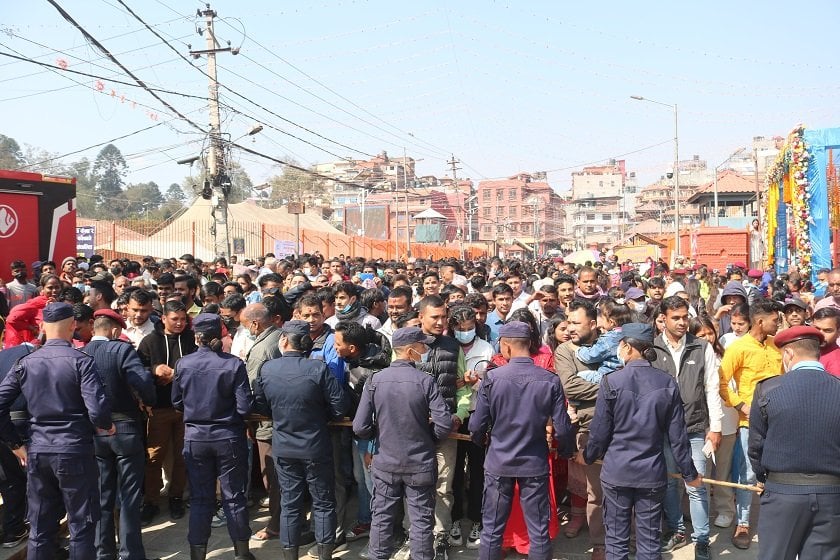 अहिलेसम्म चार लाखले गरे पशुपतिनाथको दर्शन