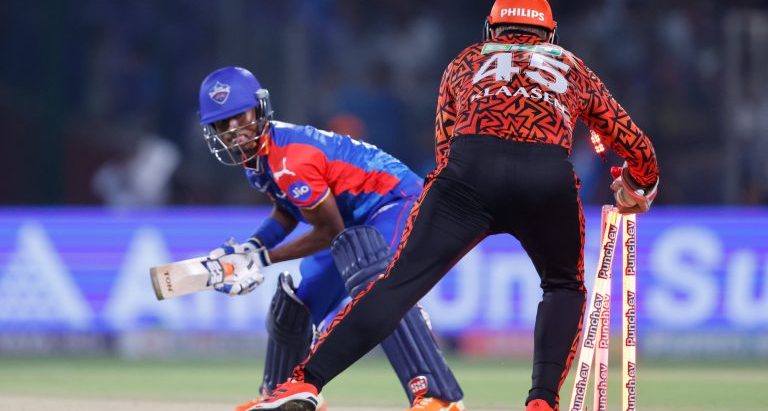 आइपीएल : सनराइजर्स हैदरावादले दिल्ली क्यापिटल्सलाई हरायो