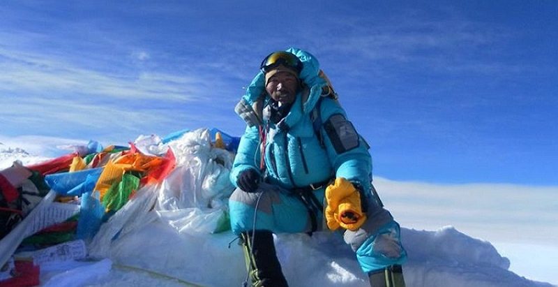 कामीरिता शेर्पा आफ्नै रेकर्ड तोड्दै २९ औं पटक सगरमाथाको शिखरमा