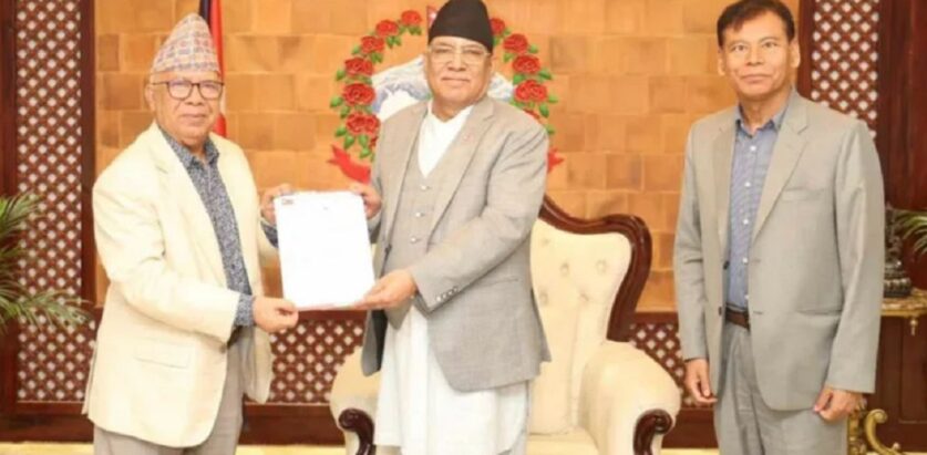 संसदको गतिरोध हटाउन एकीकृत समाजवादीले गरायाे प्रधानमन्त्रीकाे ध्यानाकर्षण