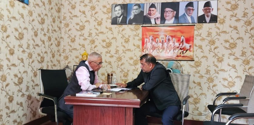 शेखर कोइराला र गगन थापाबीच भेटघाट