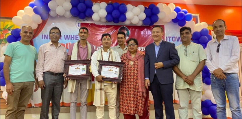 डी कौडिन्य पत्रकारिता पुरस्कारबाट झुलन र डिकेश पुरस्कृत