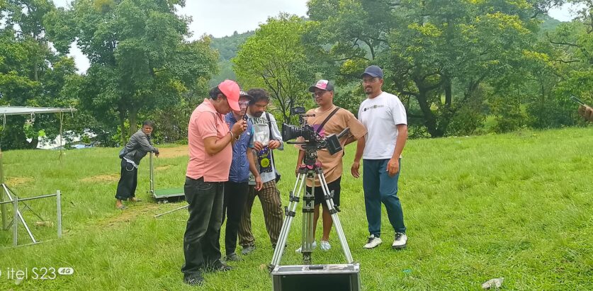 निर्देशक शंकर अधिकारी घायलको निर्देशनमा गीत गोर्खा पल्टन आउँदै
