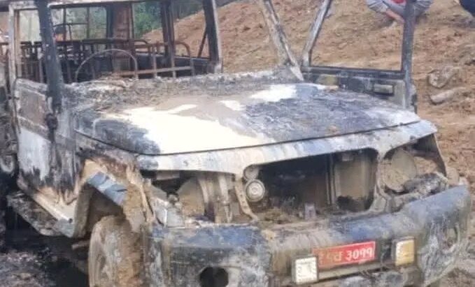 पाथीभरा जाँदै गरेकी बोलेरोमा करेन्ट लाग्दा ४ जनाको गयो ज्यान