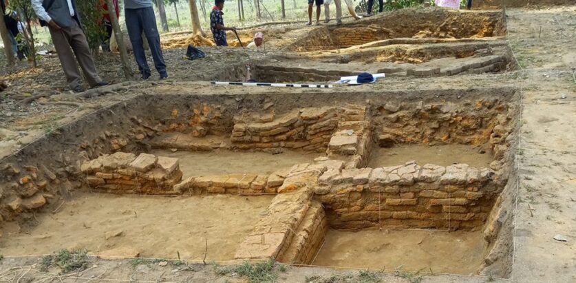 किच्चकबधमा उत्खनन गर्दा भेटियो ‘दरबारको जग’