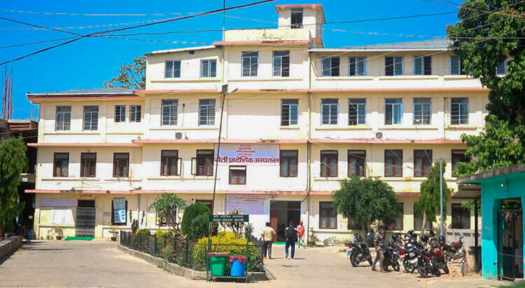 मिर्गौला पीडित चक्रबहादुर अस्पतालको छतबाट हामफाल्दा गयो ज्यान